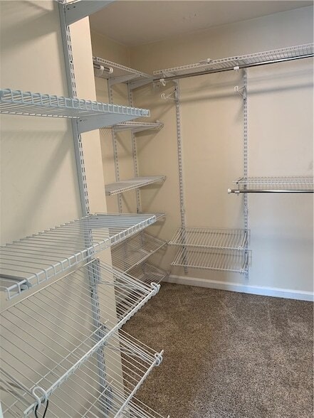 Building Photo - 200 Post Rd