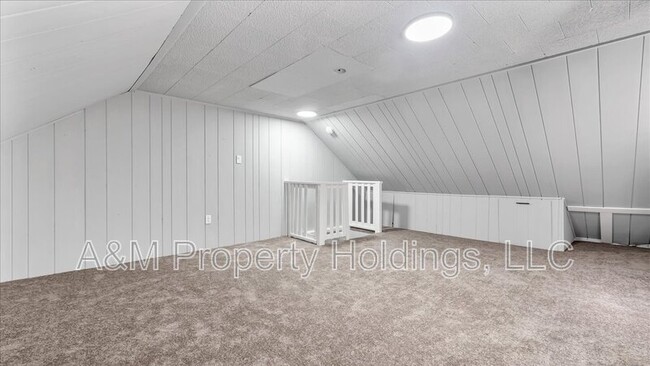 Building Photo - 841 Jackson St