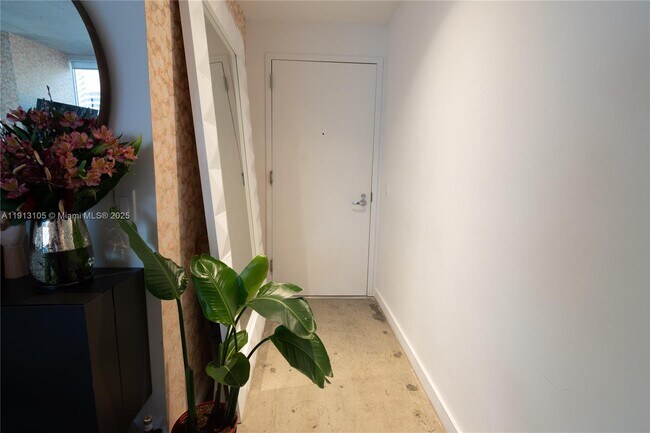 Building Photo - 151 SE 1st St