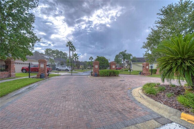 Building Photo - 3341 Grassglen Pl