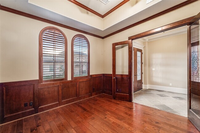 Building Photo - 4222 Stonebrook Ln