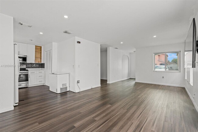 Building Photo - 13990 SW 160th Terrace