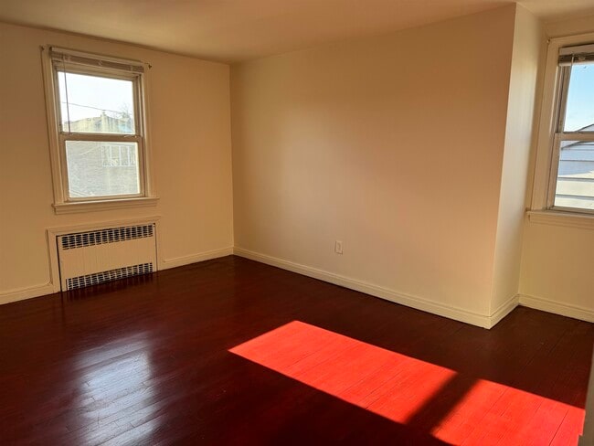 Building Photo - 52 Stover Ave