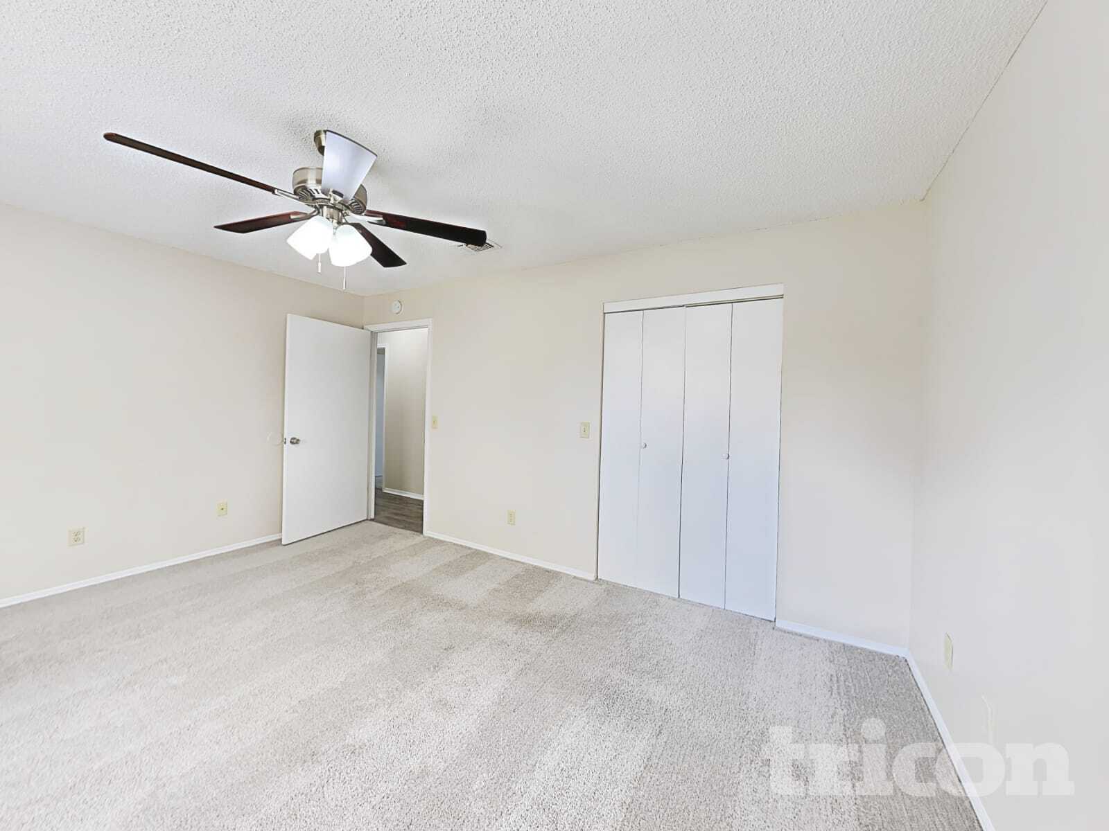 Building Photo - 10719 Lippizan Dr