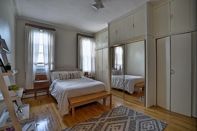 Building Photo - 1114 Washington St