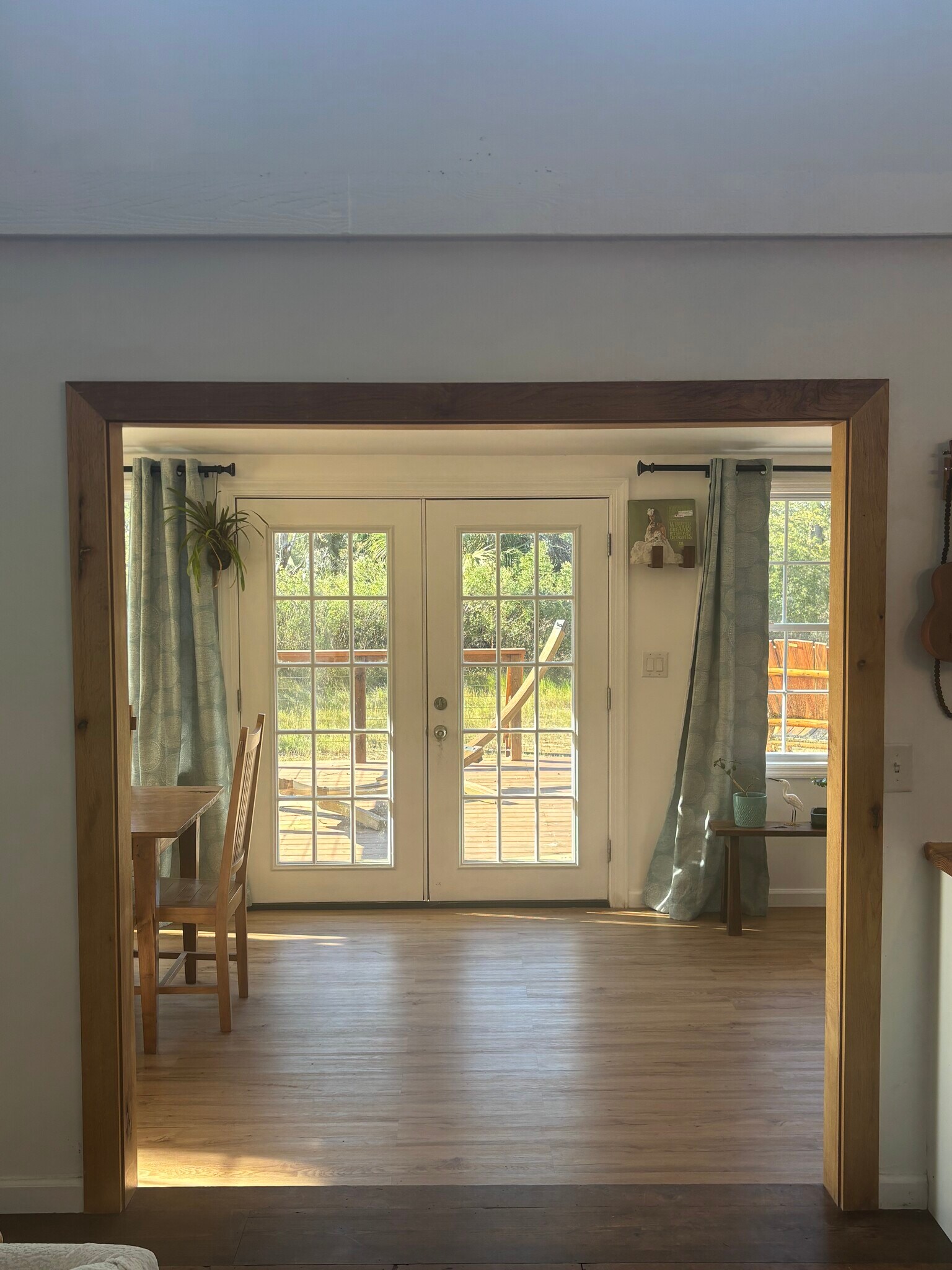 Building Photo - 44 W River Dr