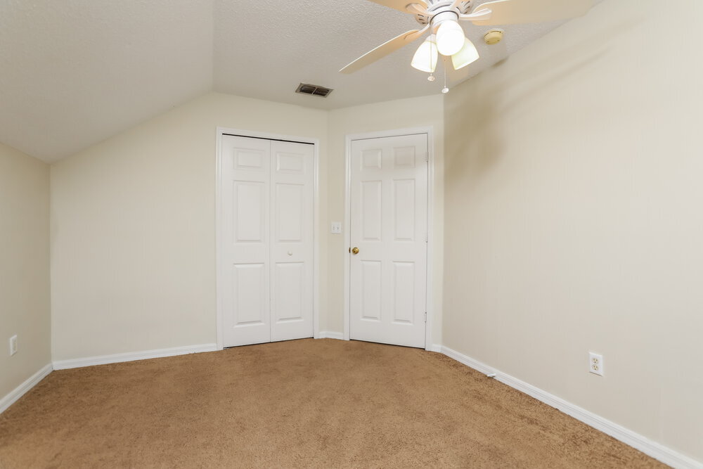 Building Photo - 4208 Forest Island Dr