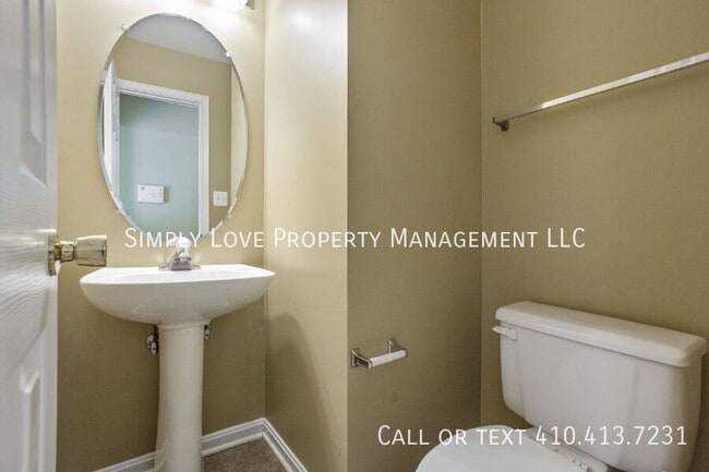 Building Photo - 2252 Commissary Cir