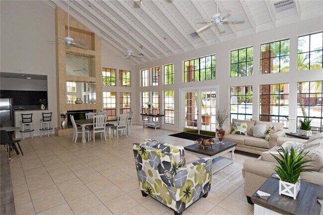 Building Photo - 8643 Mallard Reserve Dr