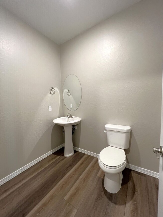 Building Photo - Brand New Home in Pronghorn Ranch