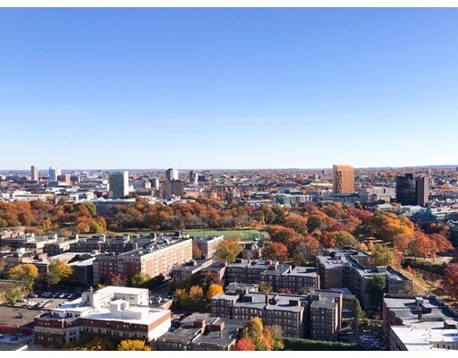 Building Photo - 188 Brookline Ave