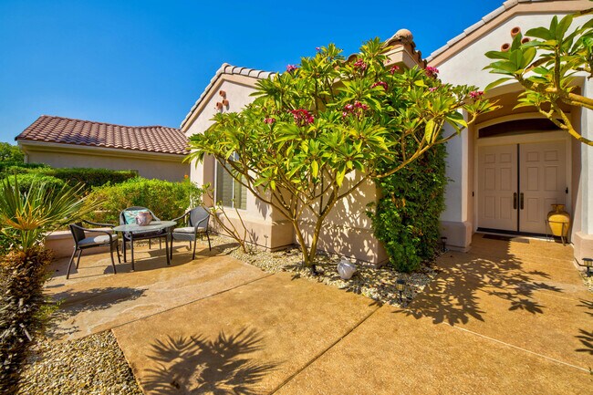 Building Photo - 37515 Heritage Way