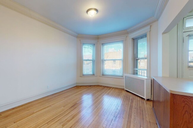 Dining/Living room - 5623 S. Dorchester