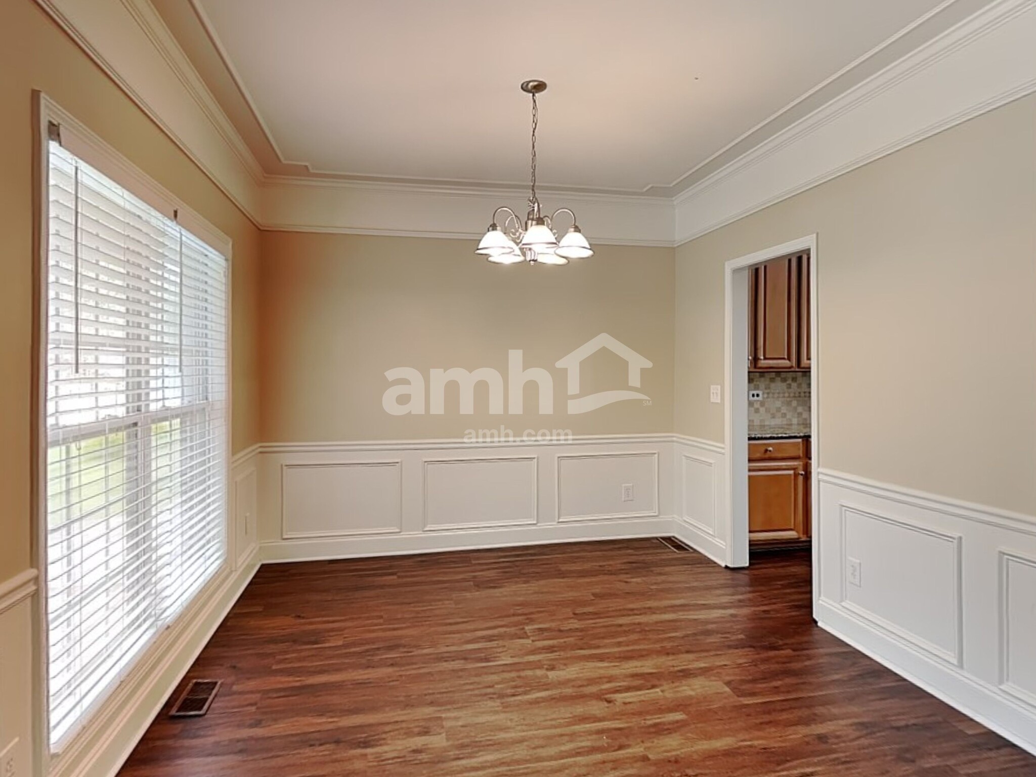 Building Photo - 306 Vinings Vintage Cir