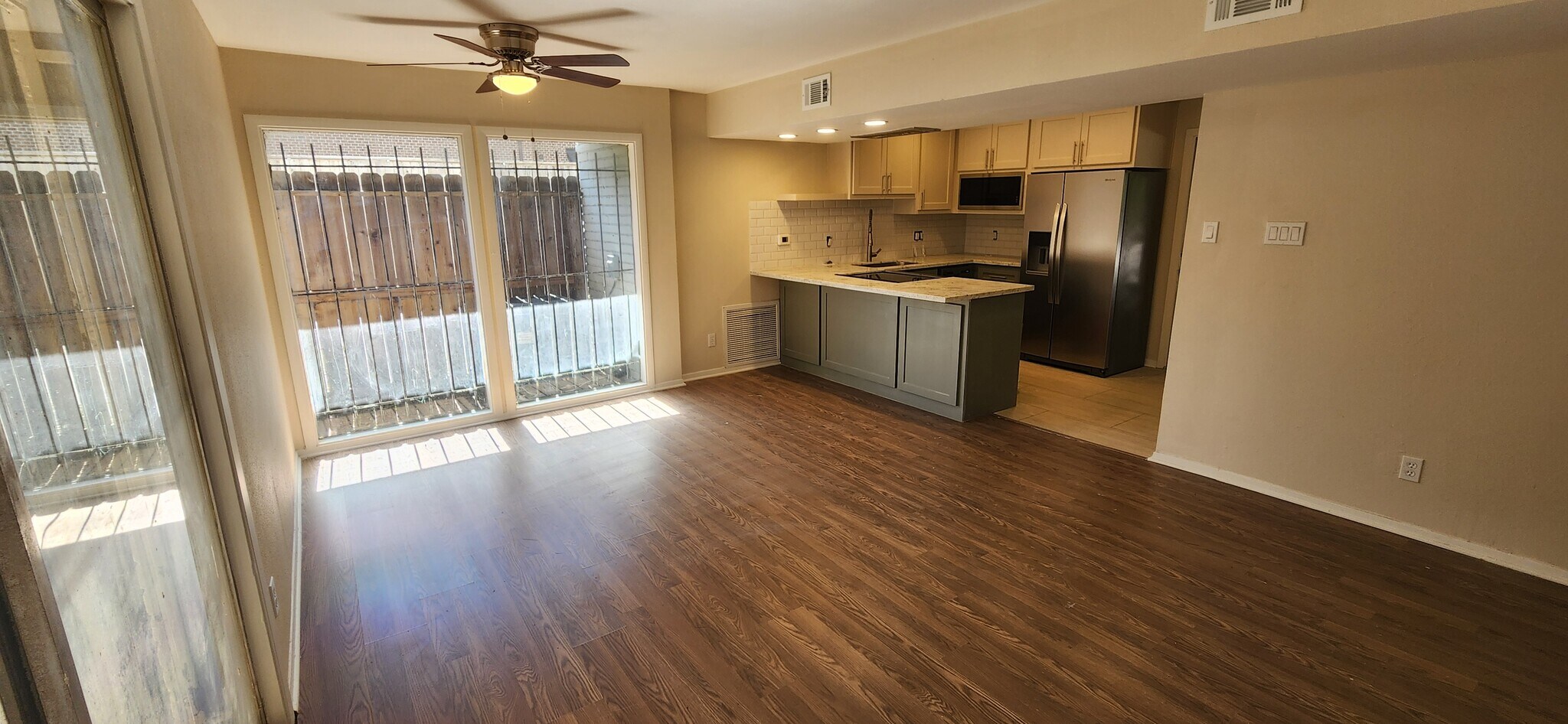 Building Photo - 909 Silber Rd