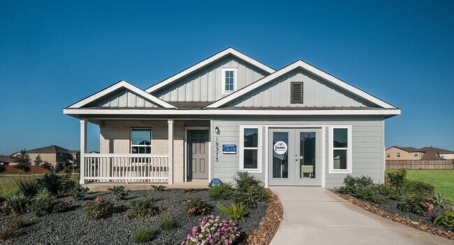 Building Photo - 10634 Borlaug St