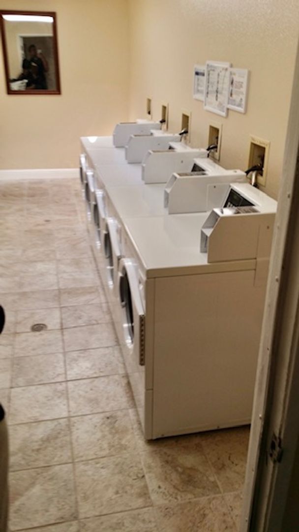 Building Photo - 2 Bed 2 Bath Condo in San Pablo - AVAILABLE NOW!!