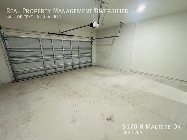 Building Photo - 8120 N Maltese Dr