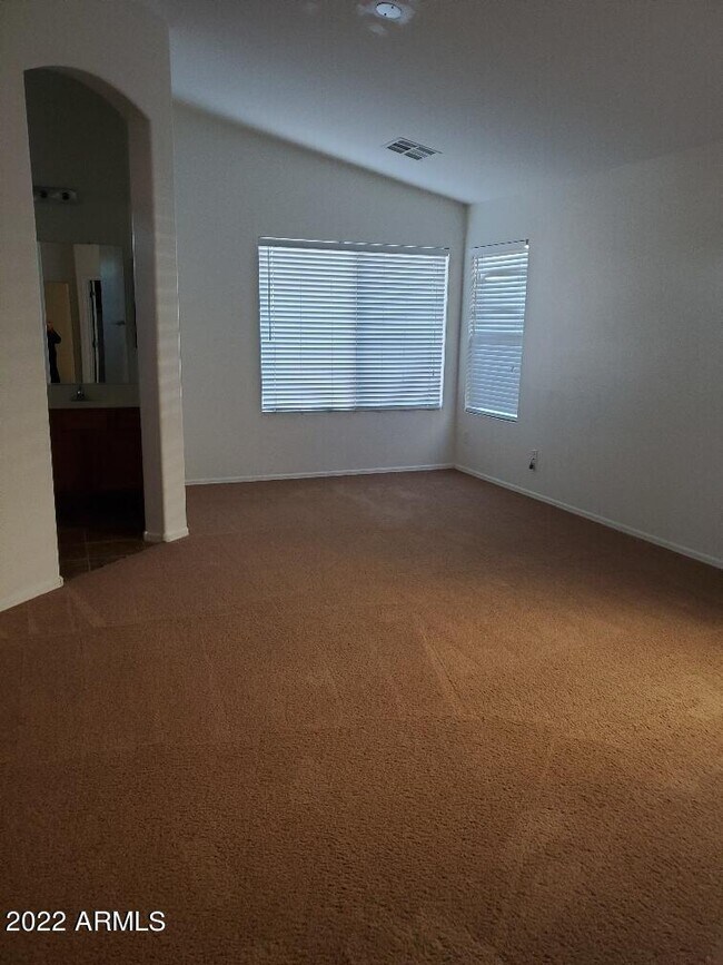 Building Photo - 1176 W Fruit Tree Ln