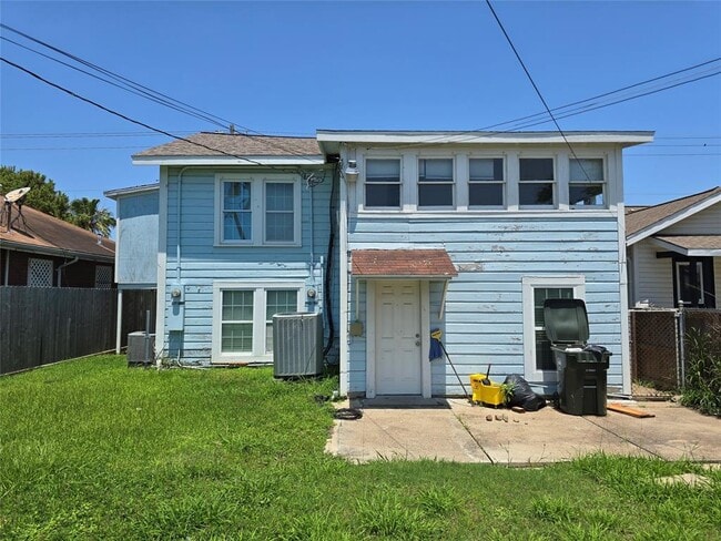 Building Photo - 4315 Avenue L