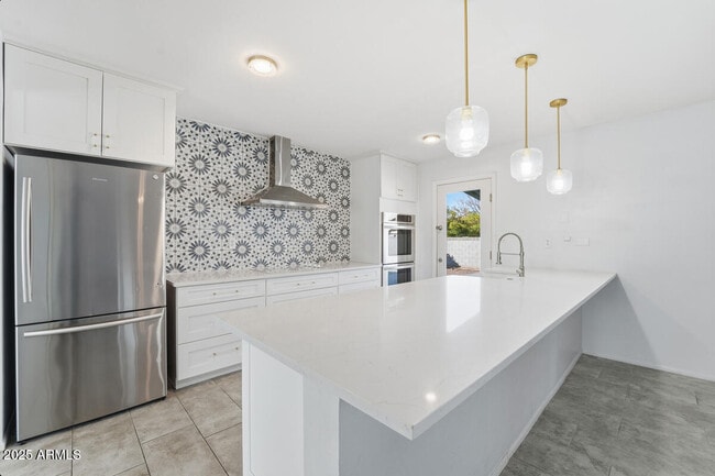 Building Photo - 1644 E Broadmor Dr