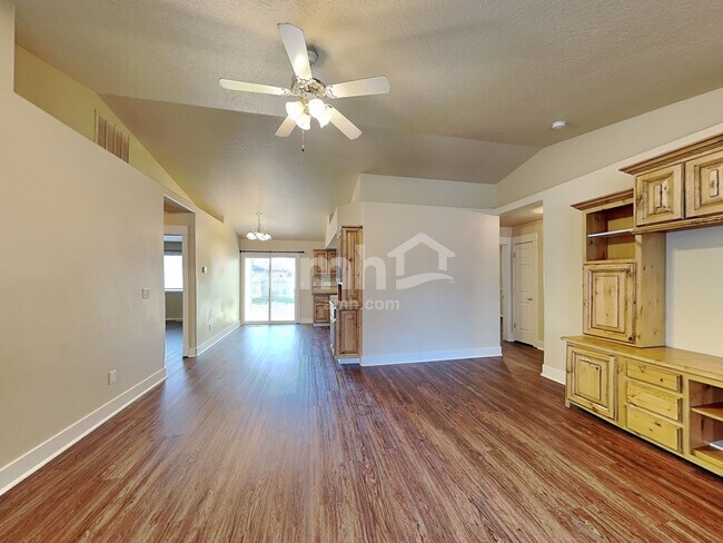 Building Photo - 199 E Striped Owl Dr