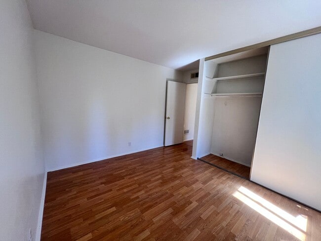 Building Photo - BRIGHT & SPACIOUS 3BD/2BA TOWNHOME IN PLEASANTON CA!!!