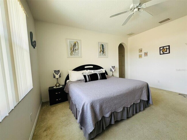 Building Photo - 400 Montara Dr