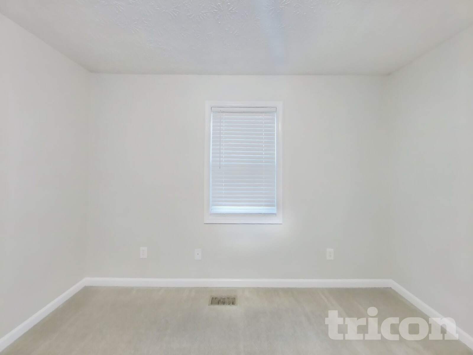 Building Photo - 3845 Forsythia Way