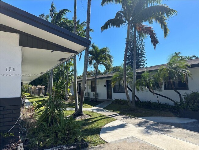 Building Photo - 108 NW 2nd Ave