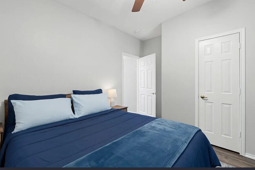 Building Photo - 9132 Ipswich Bay Dr