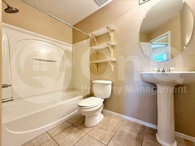 Building Photo - 760 N Laguna Dr