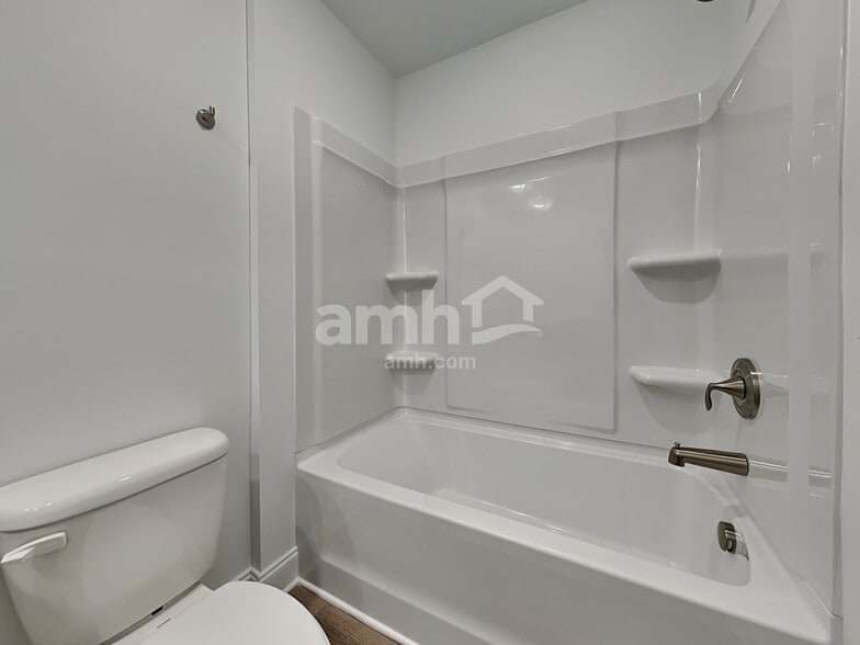 Building Photo - 205 Gershon Wy