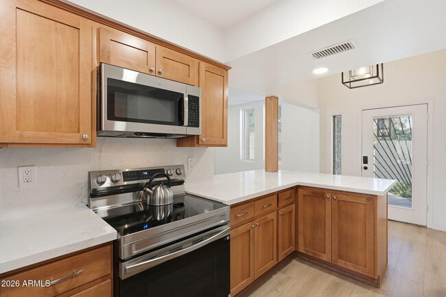 Building Photo - 6615 E Phelps Rd