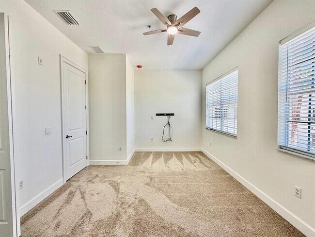 Building Photo - 8614 Miramar Terrace Cir