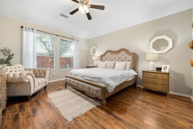 Building Photo - 24647 Hampton Lakes Dr