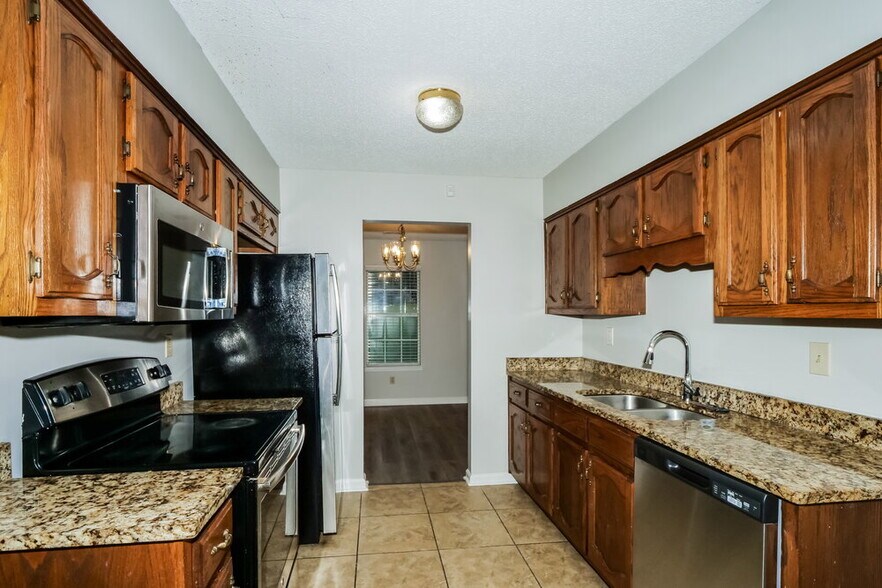 Building Photo - 9122 Valkrie Ln