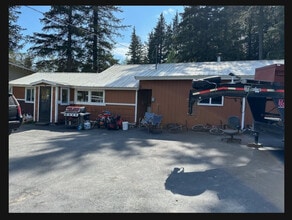 Building Photo - 2507 Cedar St