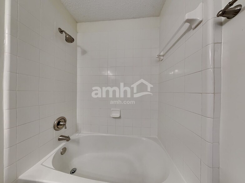 Building Photo - 12649 Brown Jersey Ct