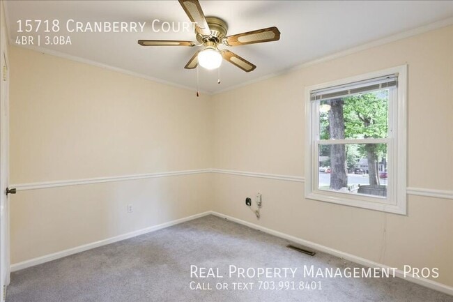 Building Photo - 15718 Cranberry Ct