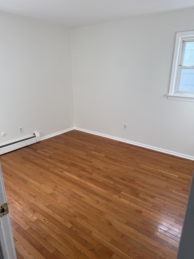 Building Photo - 79 Paterson St