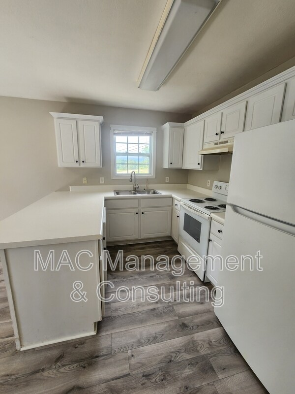 Building Photo - 1572 Shipley Rd
