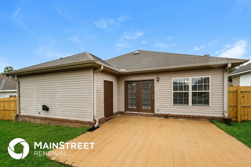 Building Photo - 13923 Highland Pointe Dr