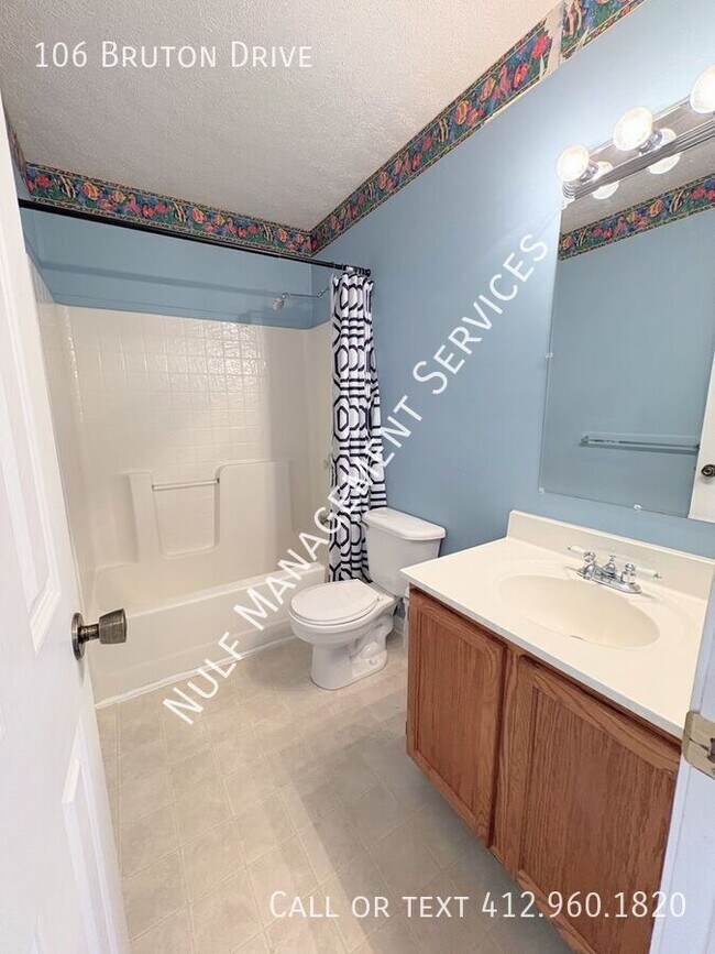 Building Photo - 106 Bruton Dr