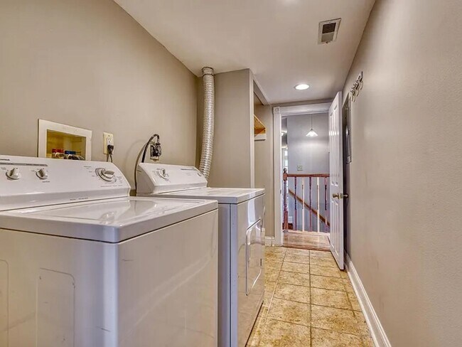 Building Photo - 3300 E Baltimore St