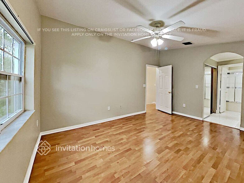 Building Photo - 18710 SW 25th Ct