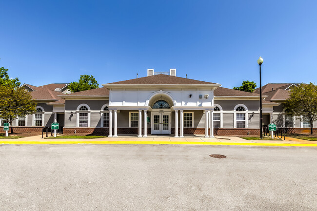 Building Photo - Windsor Crossing Apartments