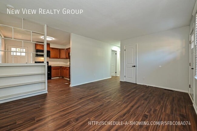 Building Photo - 4100 Dinglewood Ave