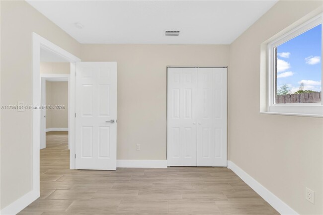 Building Photo - 29731 SW 147th Ave