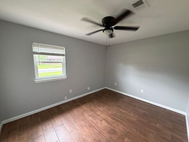 Building Photo - Gautier Property
